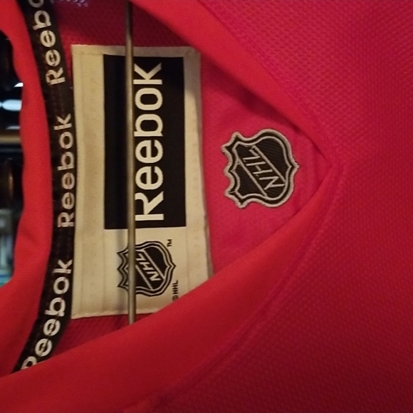 Men's throwback hockey Calvary flames jersey - Picture 3 of 5